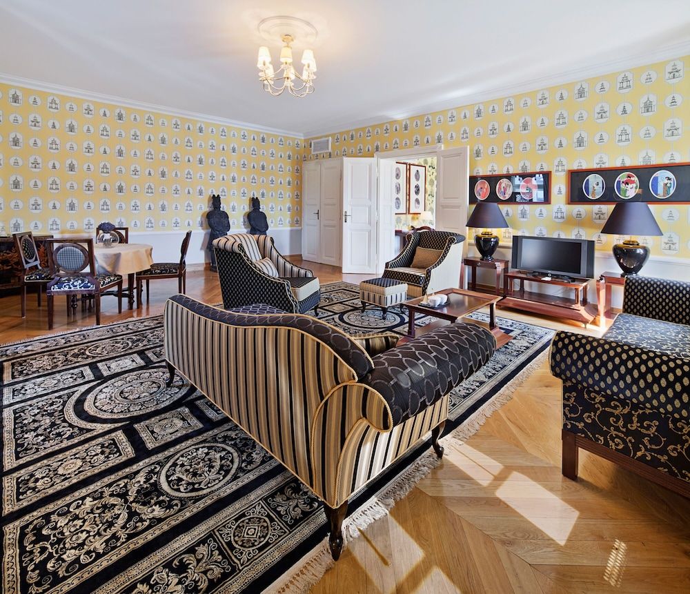 Luxury Apartment, City View