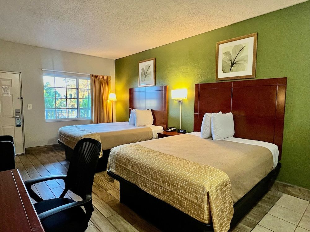 Room, 2 Queen Beds, Smoking (Efficiency)