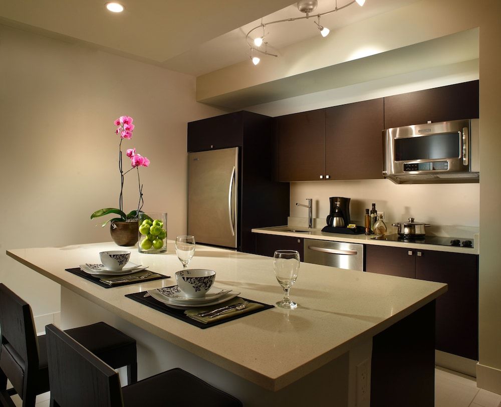Deluxe Suite, Multiple Beds, Kitchen, Golf View (Deluxe One Bedroom Double Suite)
