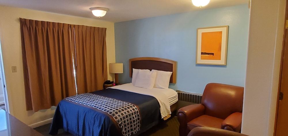 Standard Room, 1 Queen Bed, Non Smoking