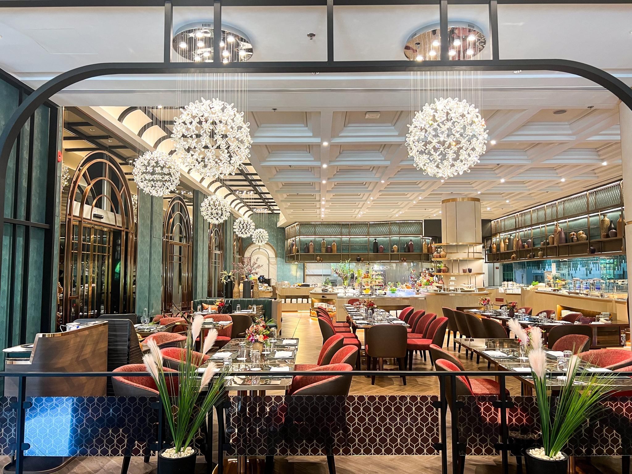 undefined Miracle Grand Convention Hotel 7