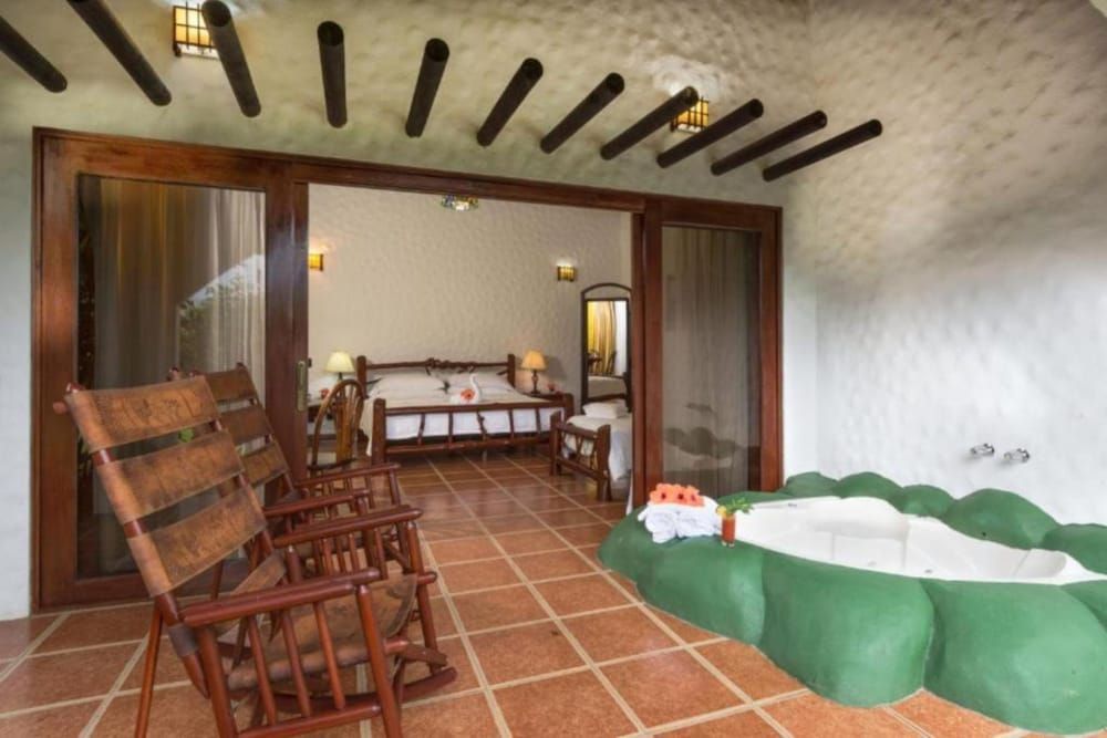 undefined Hotel Mountain Paradise 4