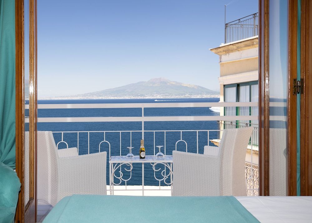 Hotel Regina Sorrento Double or Twin Room, Balcony, Sea View 9