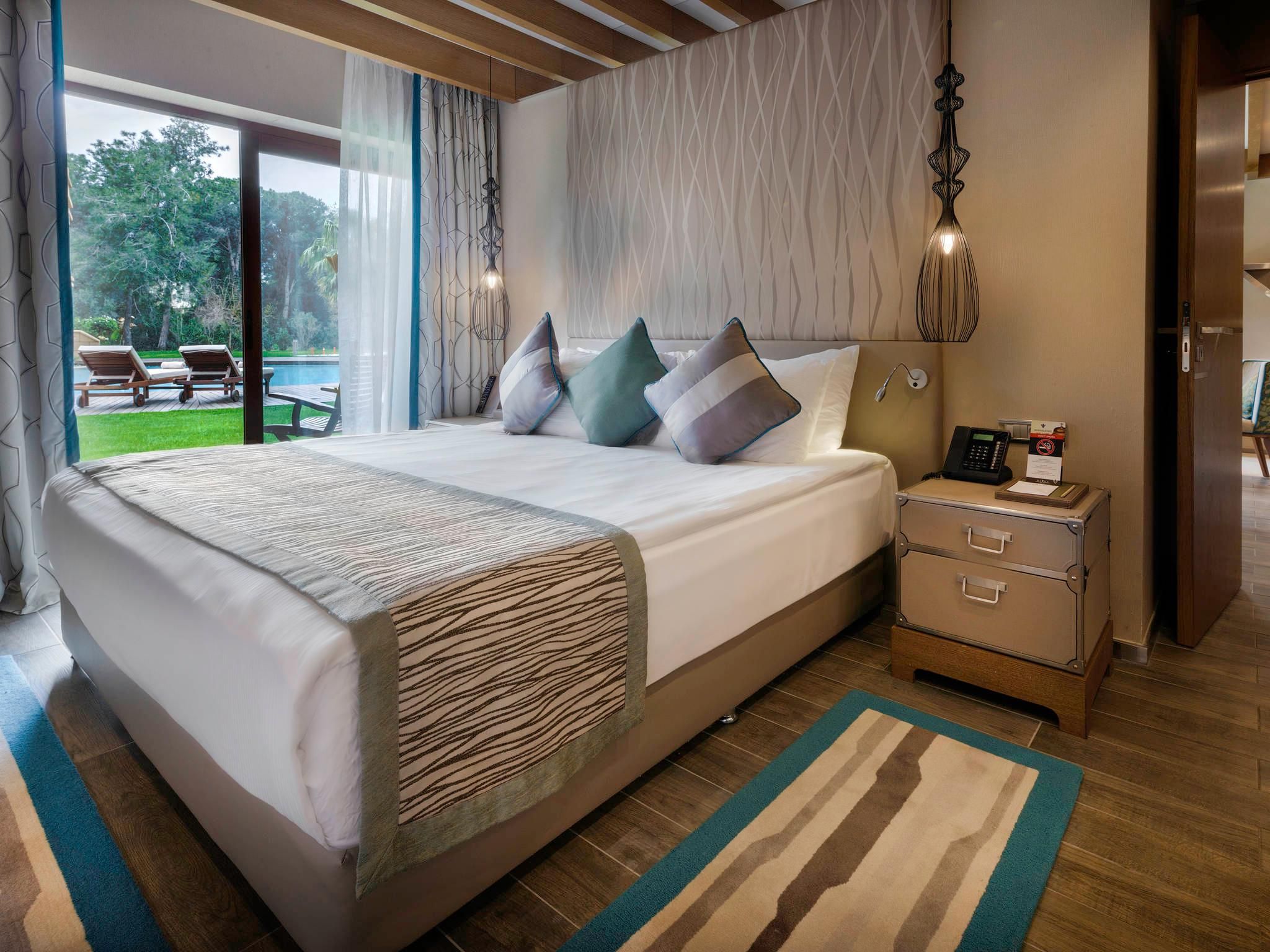 Legendary Suite Garden View