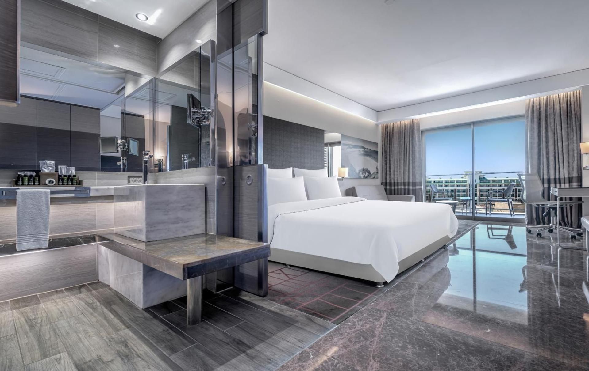 Rixos Premium Belek - The Land of Legends Access Deluxe Room Garden View 2