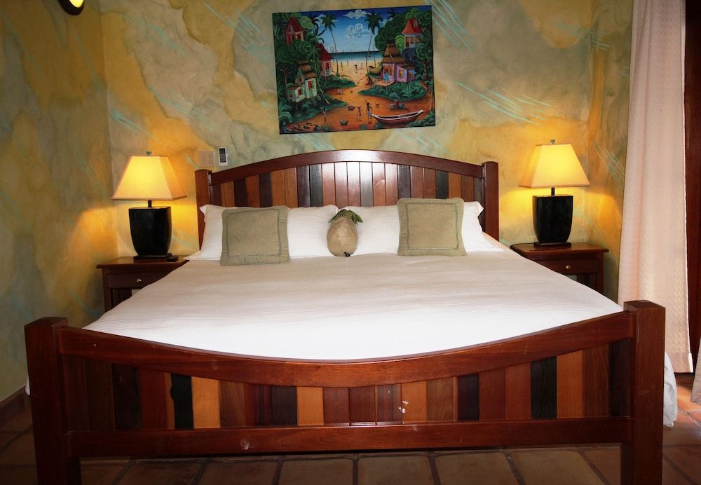 Luxury Villa, 1 Bedroom, Partial Ocean View (Ground Floor)