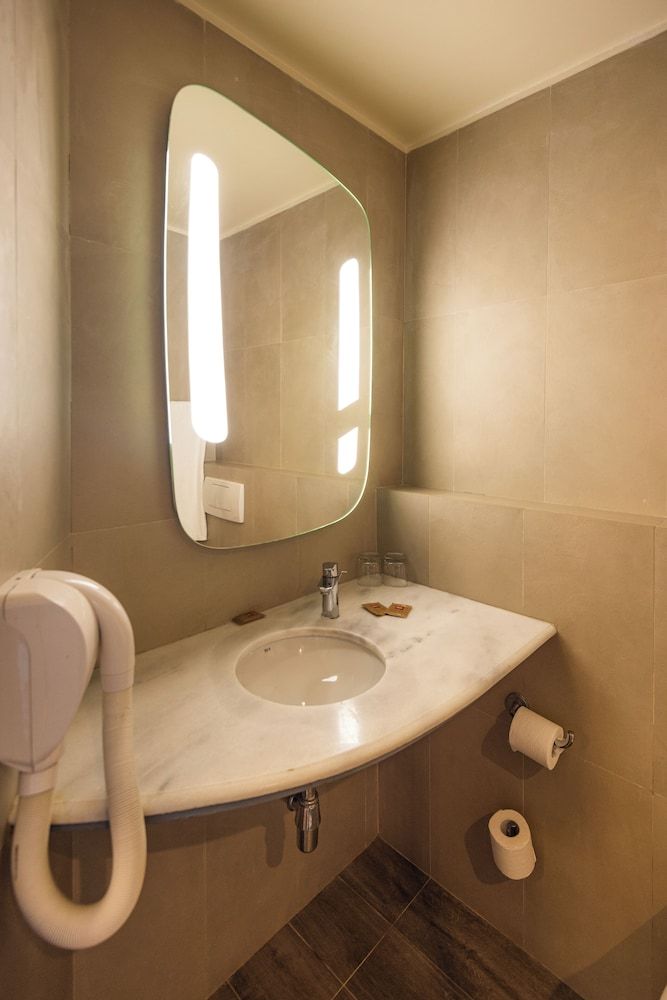 ibis Casablanca City Center Standard Double Room, 1 Double Bed 12