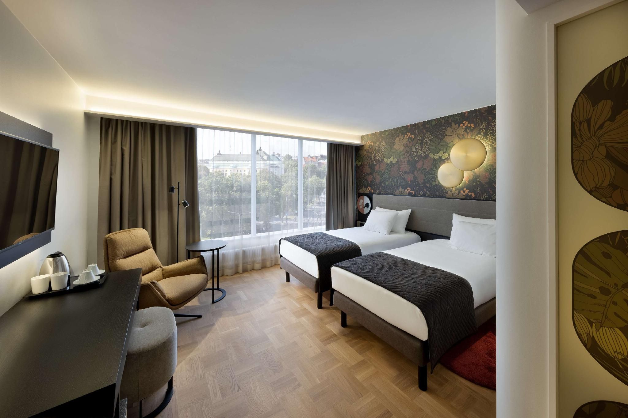 2 Single Beds, Nonsmoking, Superior Room, Higher Floor, Air Conditioning, Street View