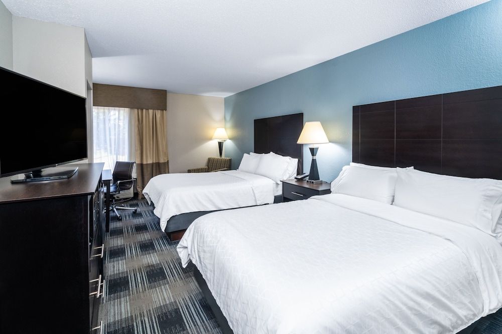 Standard Room, 1 Queen Bed