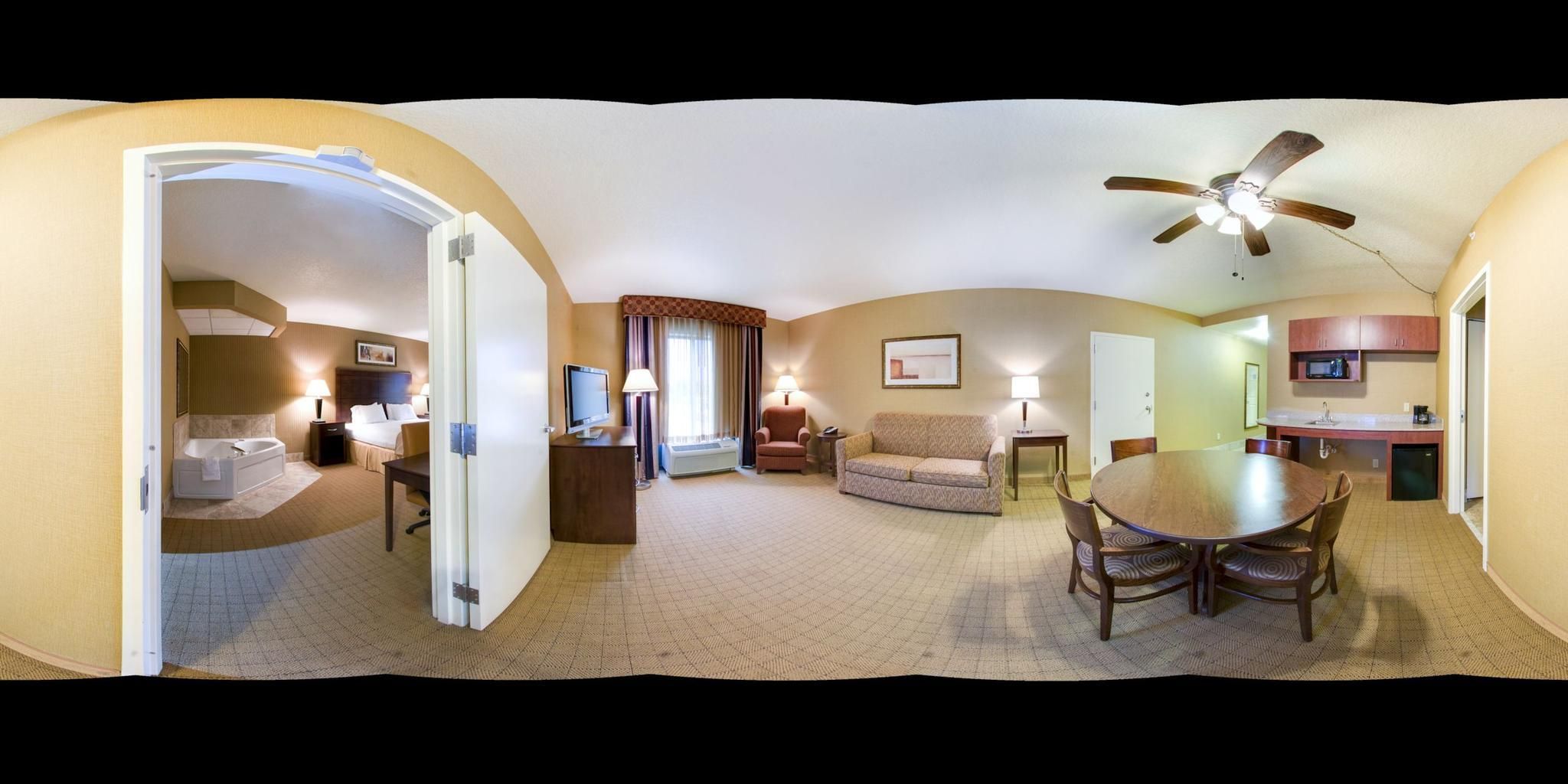 1 Bedroom Suite Mobility Accessible Roll In Shower