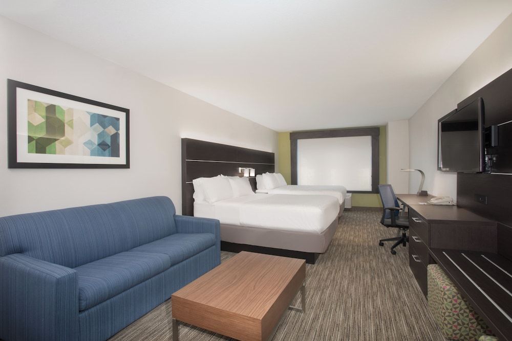 Suite, Multiple Beds