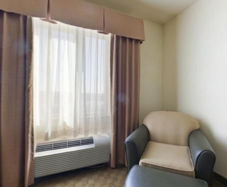 2 Double Beds Suite