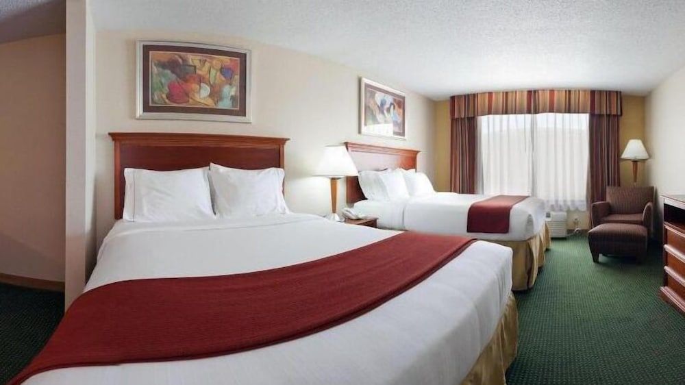Suite, Multiple Beds