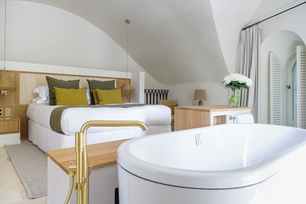 Le Couvent des Minimes, Un Hôtel & Spa L'Occitane en Provence Suite Victorine 4