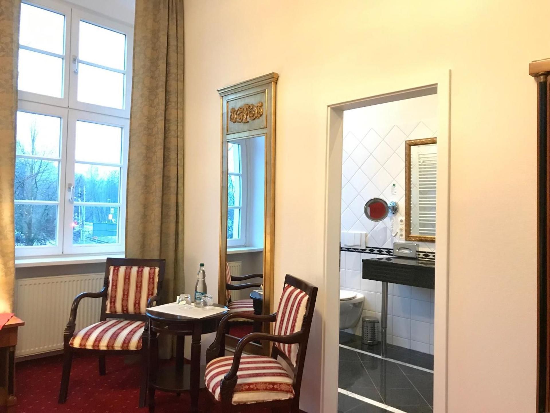 Hotel Prinzenpalais Bad Doberan Small Suite 3