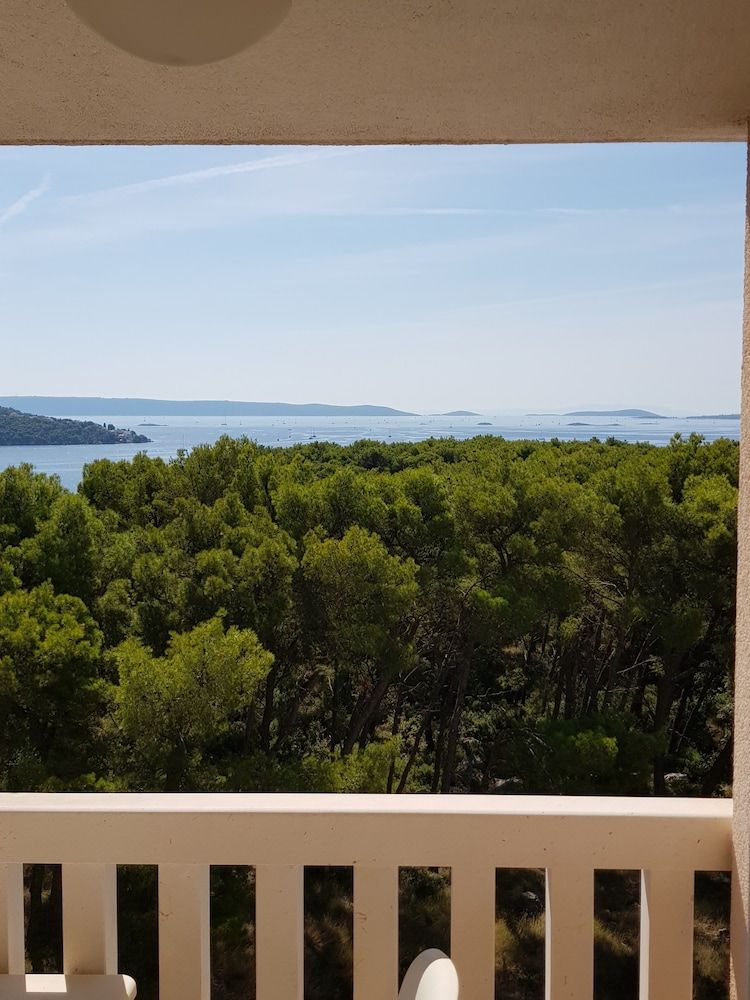 Aparthotel Astoria Deluxe Apartment, Balcony 6