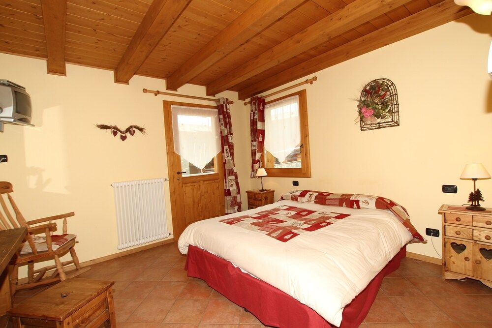 Hotel L'Espoir Double Room Single Use 3