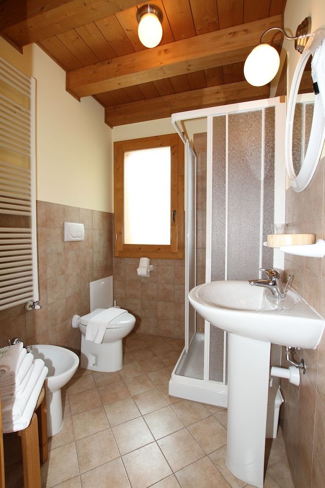 Hotel L'Espoir Double Room Single Use 6