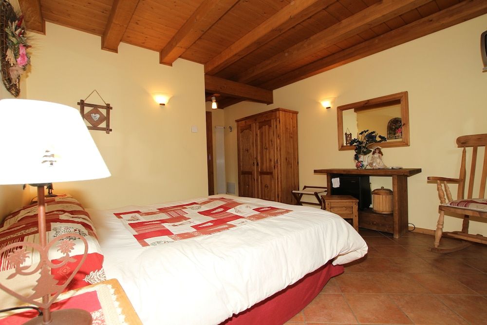 Hotel L'Espoir Double Room Single Use 4