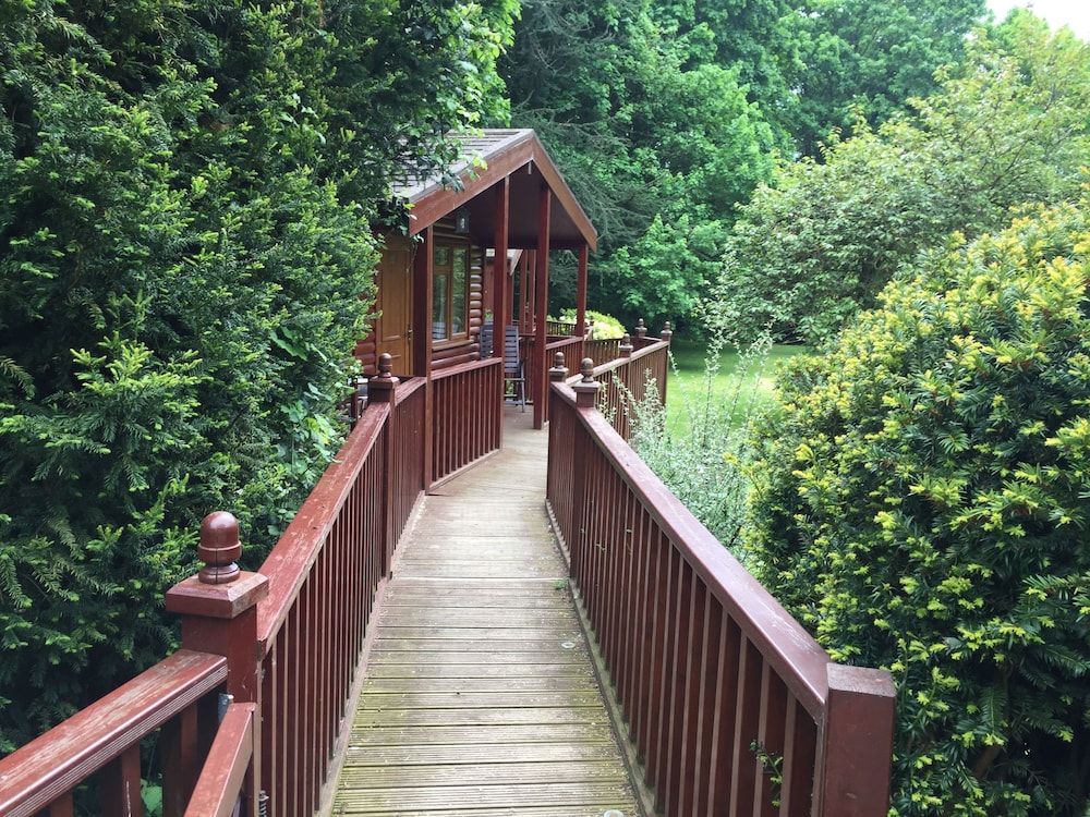 Log Cabin, Accessible Double