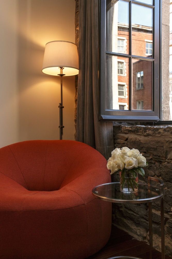 Auberge du Vieux-Port Deluxe Room, 1 Queen Bed (St Paul View) 5