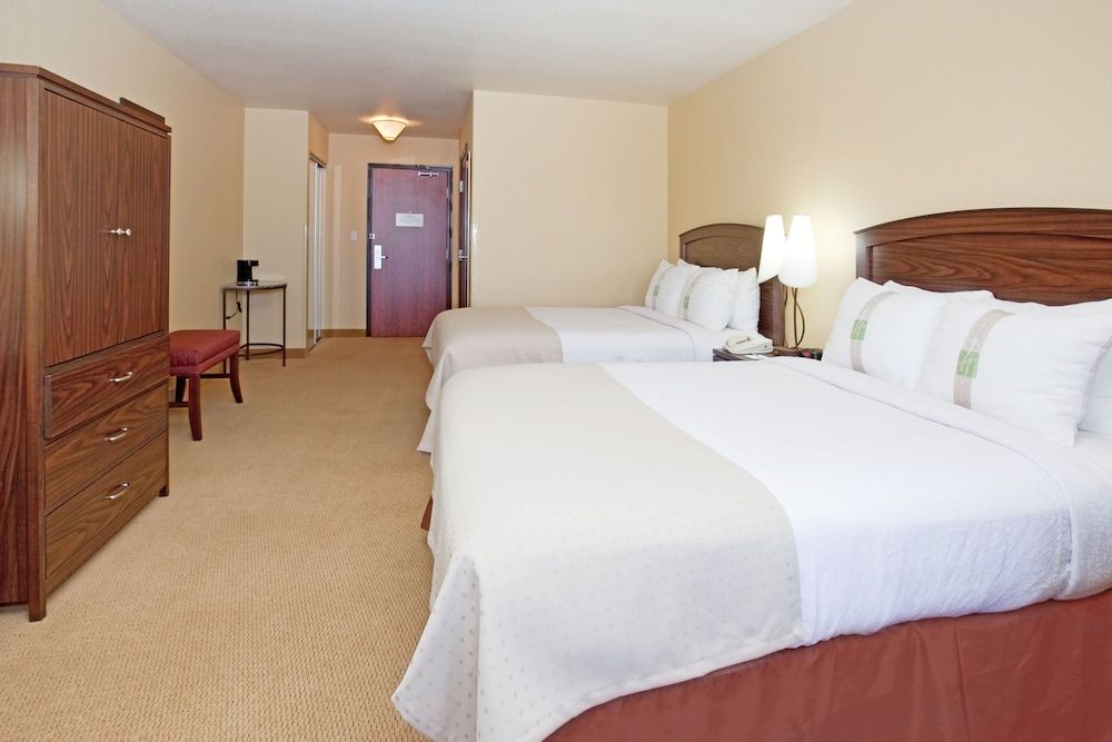 Standard Room, 2 Queen Beds, Accessible (Communications)
