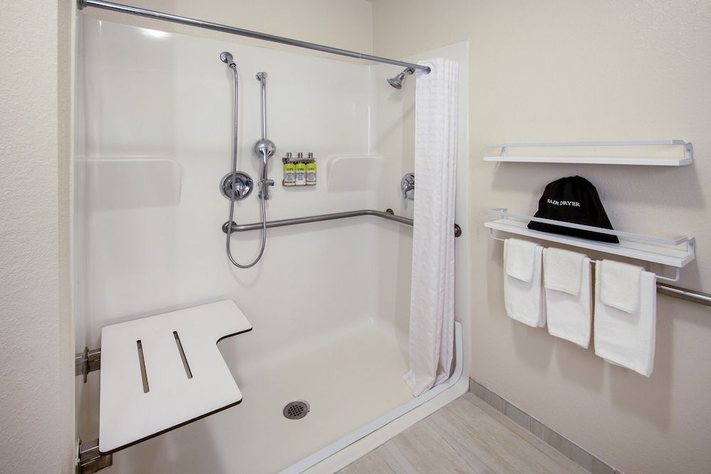 Studio Suite, 2 Double Beds, Accessible (Communications)