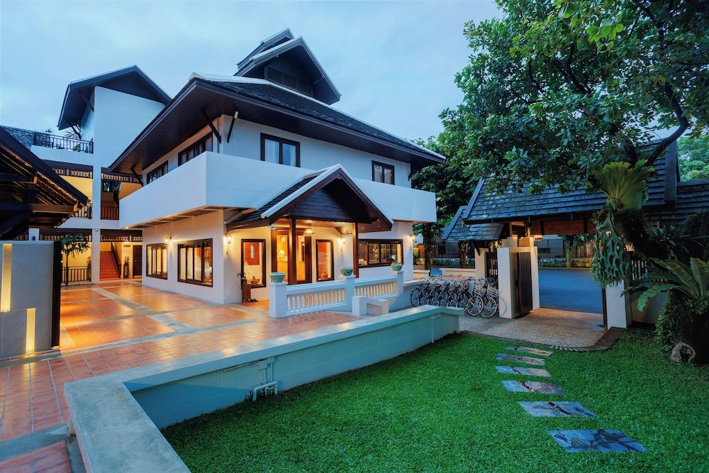 undefined Rimping Village Hotel 9