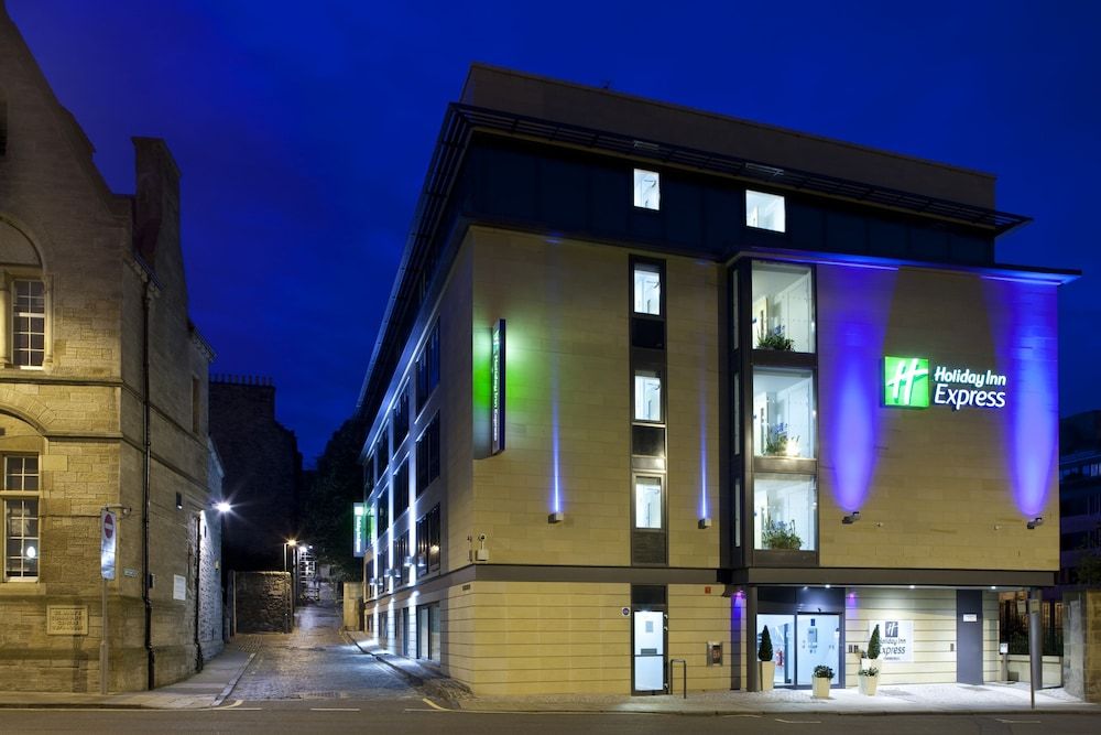 undefined Holiday Inn Express Edinburgh Royal Mile by IHG 7