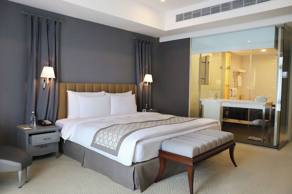 undefined Grand Victoria Hotel 2