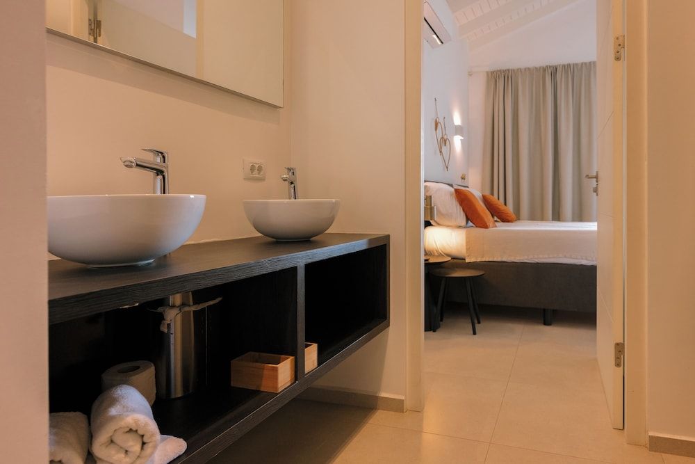 Blue Bay Curacao Golf & Beach Resort Deluxe Villa 3