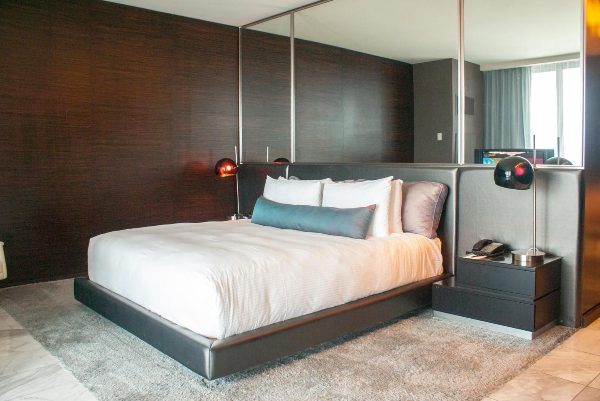 One Bedroom Suite Strip View