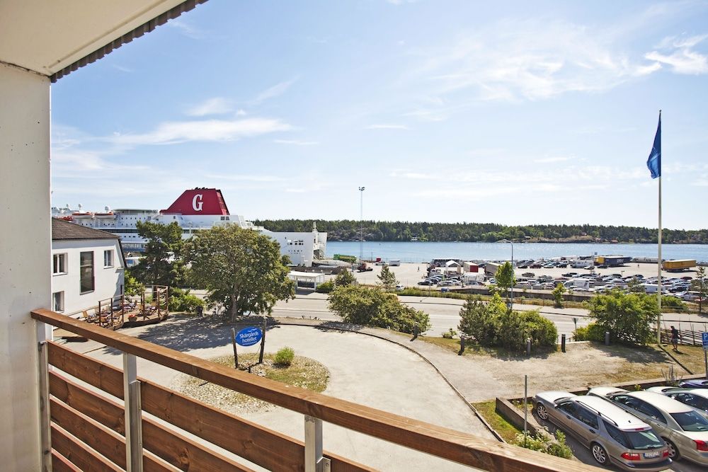 Skärgårdshotellet Twin Room, Balcony, Mountain View 3