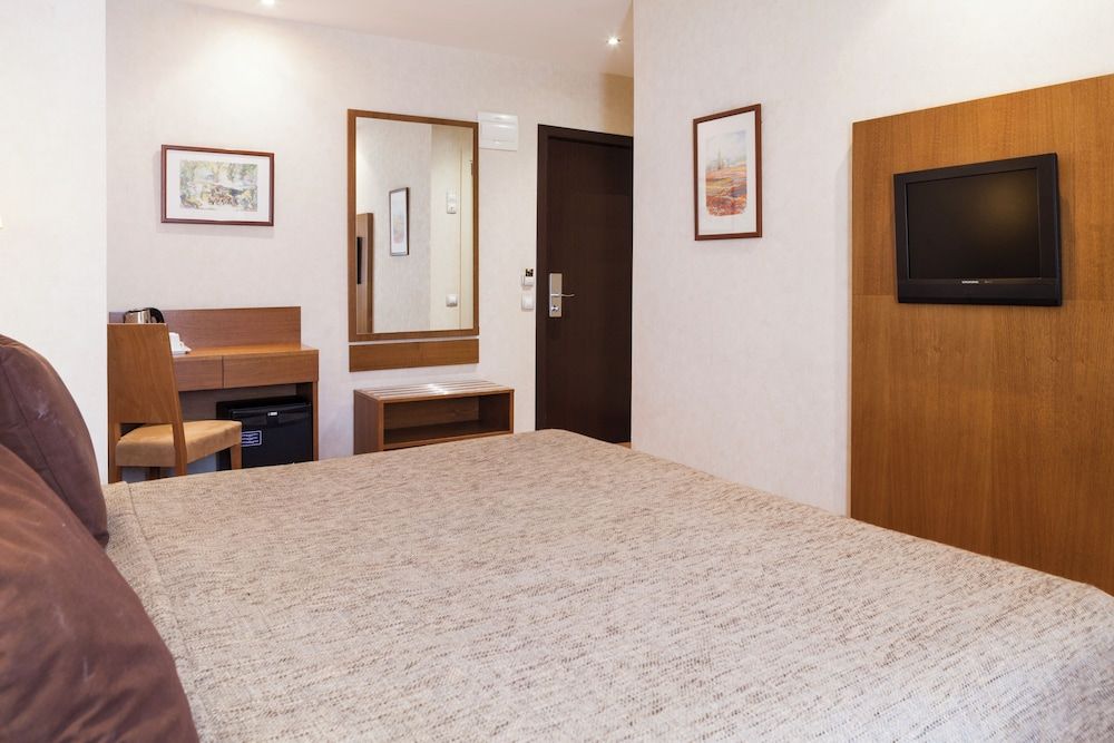 Hotel Don Paco Sevilla Standard Room 5