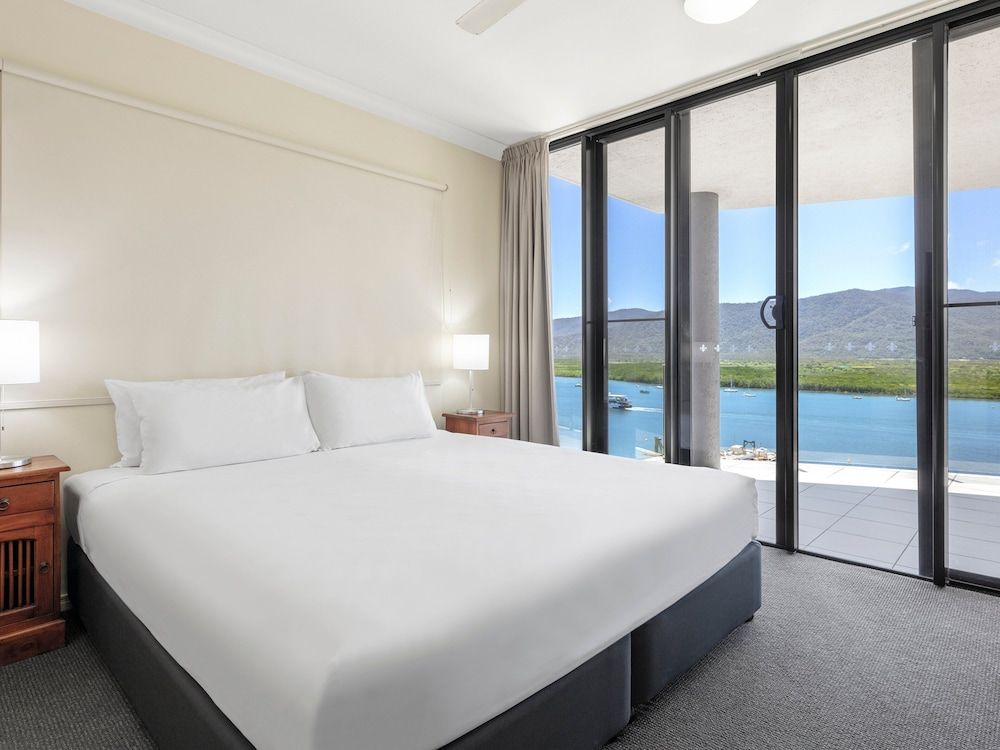 undefined Piermonde Apartments - Cairns 3