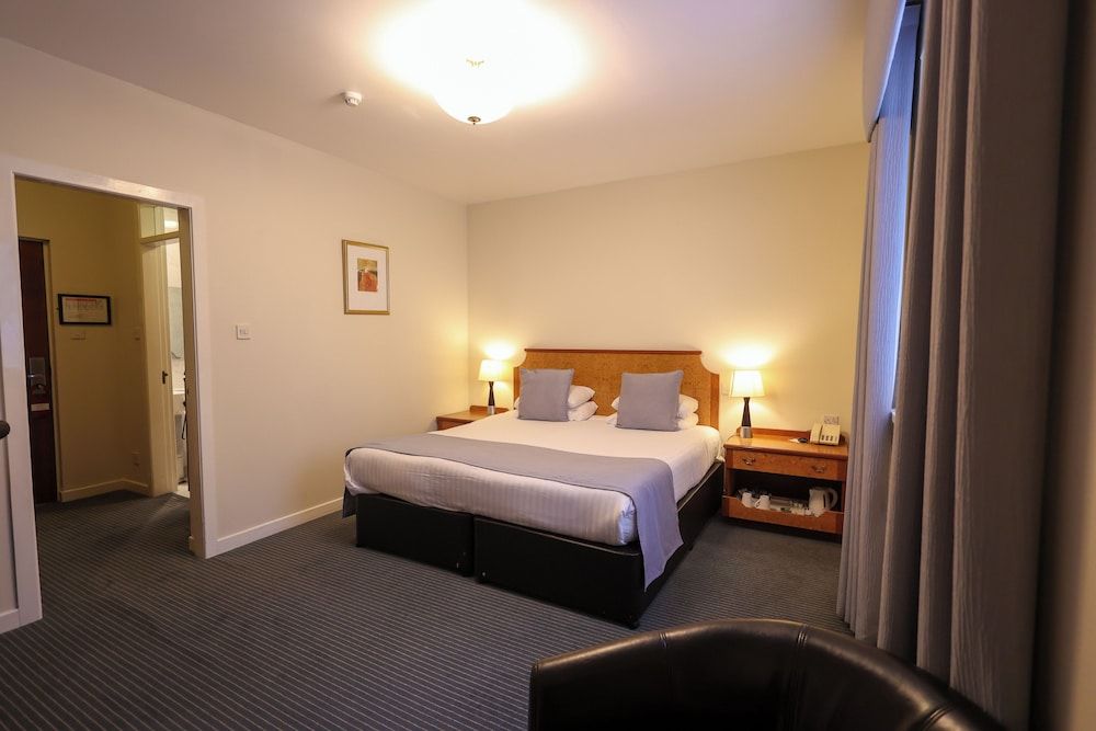 Pitbauchlie House Hotel, Sure Hotel Collection by BW Deluxe Room, 1 King Bed, Non Smoking