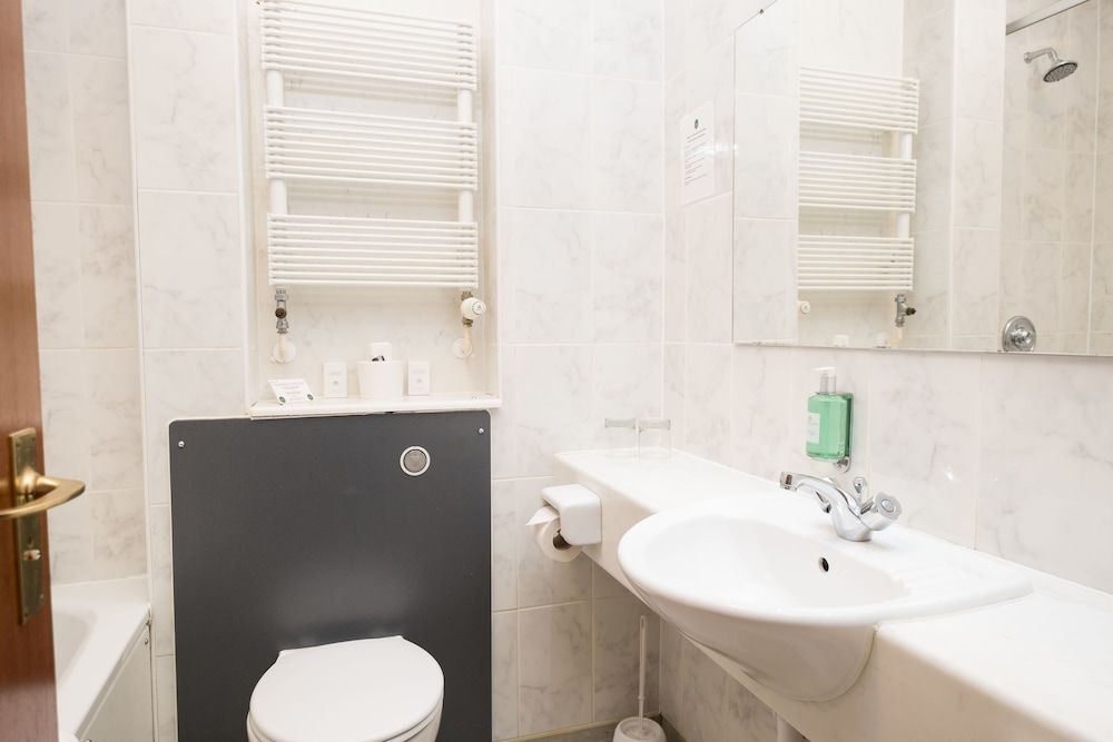 Pitbauchlie House Hotel, Sure Hotel Collection by BW Deluxe Room, 1 King Bed, Non Smoking 6