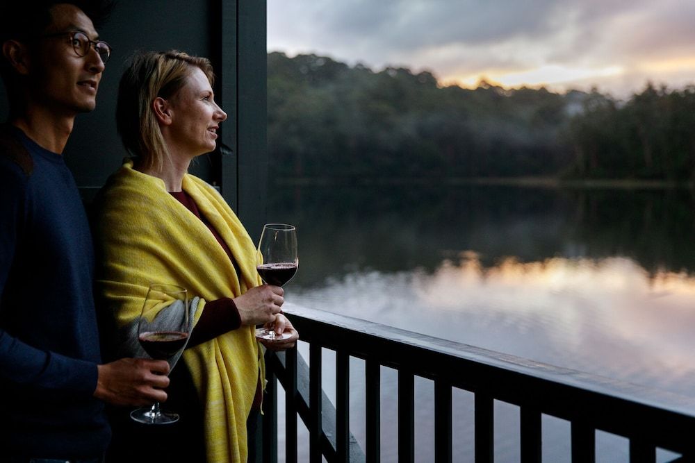 RAC Karri Valley Resort Lakeside Room 2