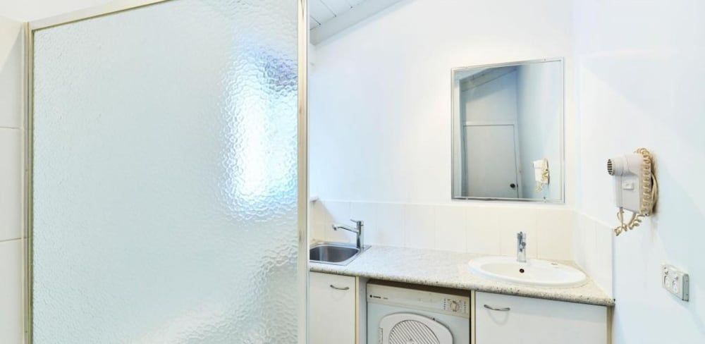 RAC Karri Valley Resort Two Bedrooms Chalet - Lake View 4