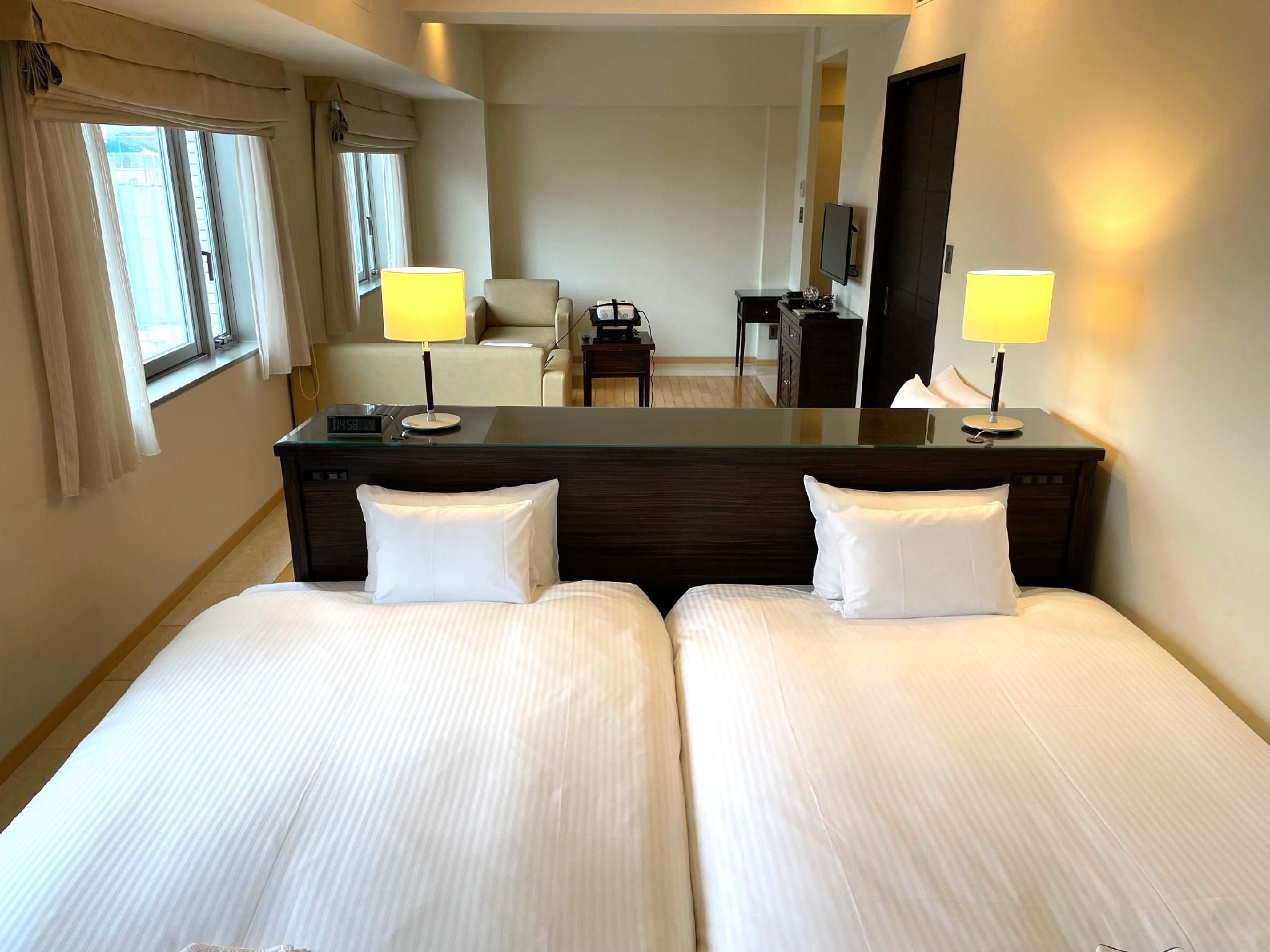 Studio Premier Suite