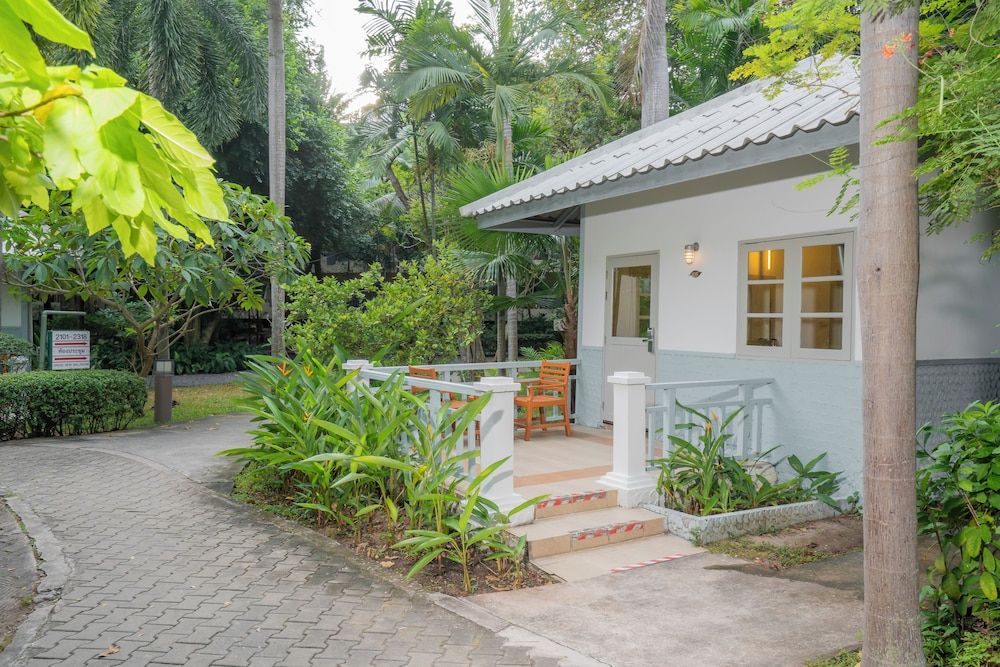 undefined Green Park Resort 4