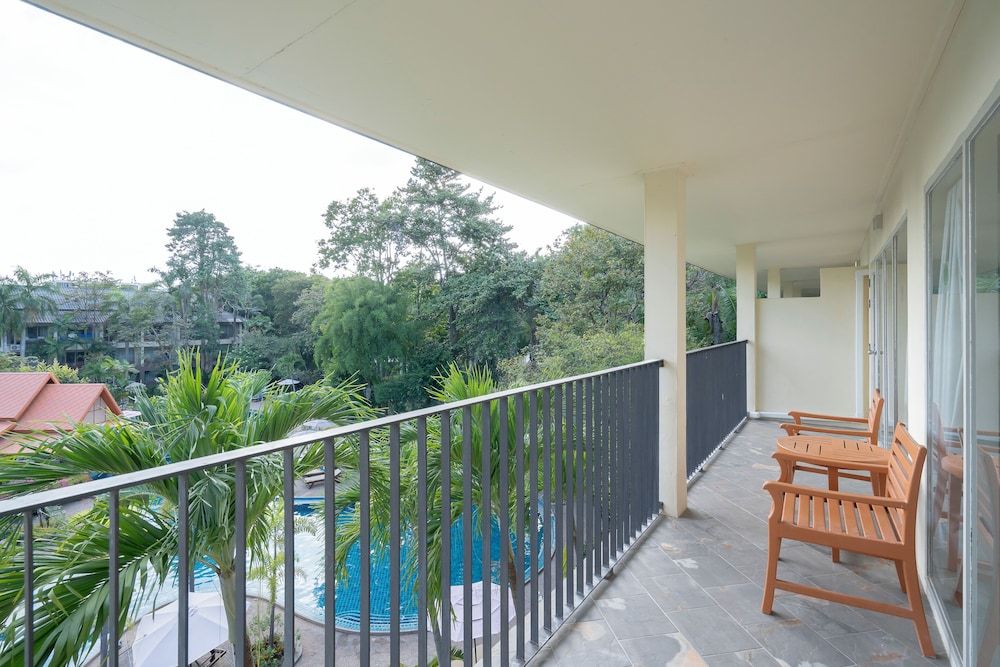 Green Park Resort Junior Suite 5