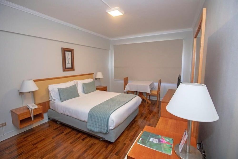 Superior Room, 1 Queen Bed, Partial Ocean View