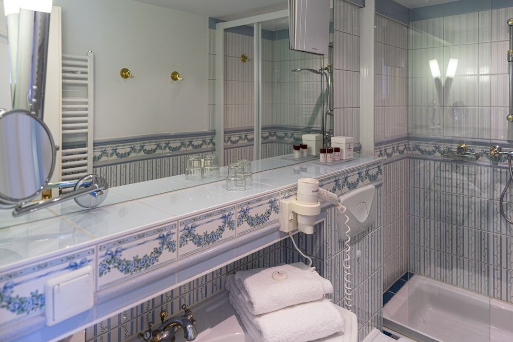 Boutiquehotel Schlosspalais Double Room (Castle View) 4