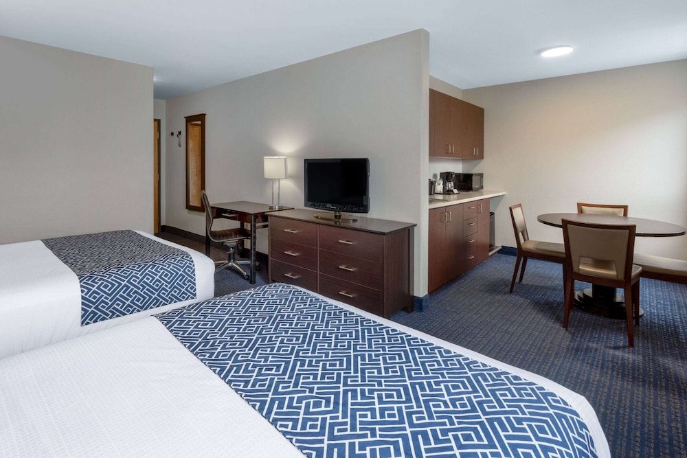 Suite, 2 Queen Beds