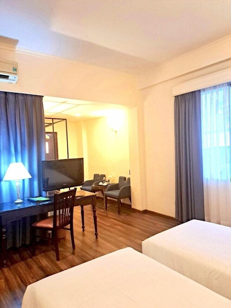 Liberty 2 Hotel Premier Room, 1 Double or 2 Twin Beds, Balcony 7