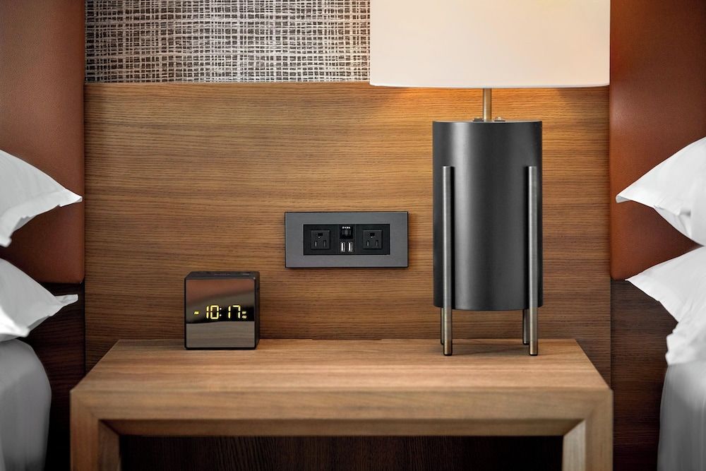 Sheraton Phoenix Downtown Traditional Room, 1 King Bed, Non Smoking 6