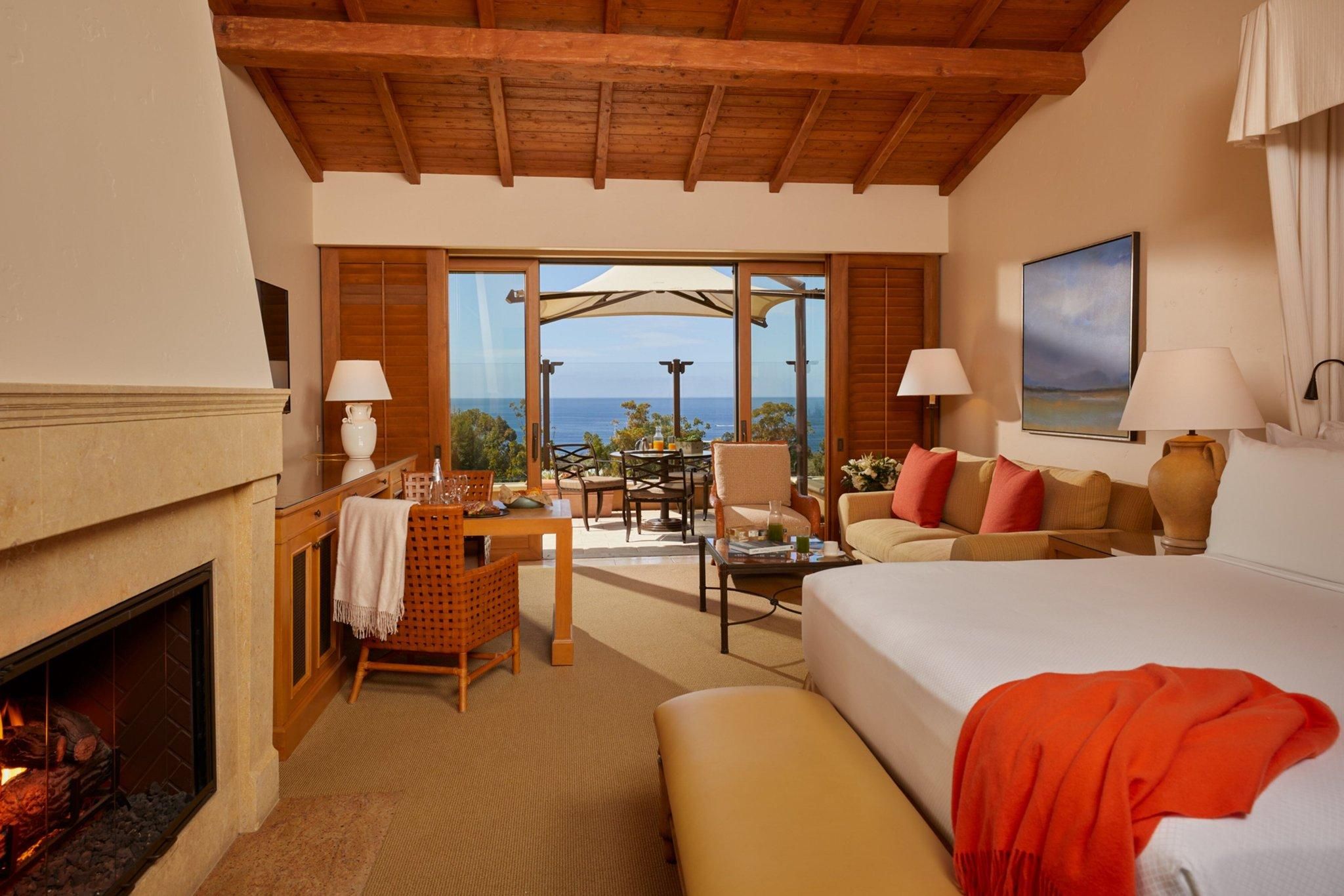 Suite, 1 King, Sofa bed, Ocean view
