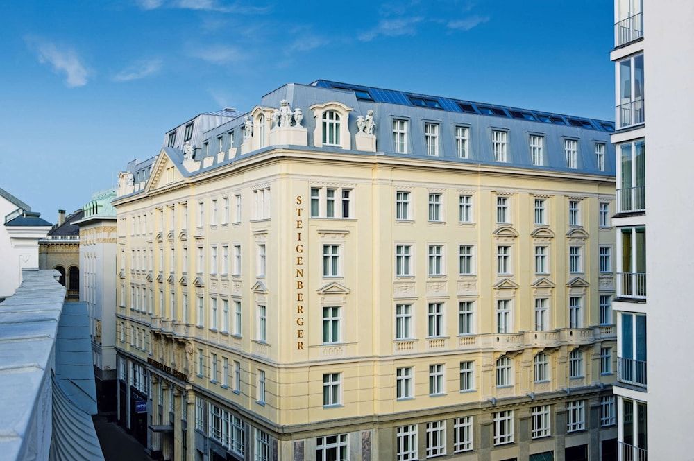 undefined Steigenberger Hotel Herrenhof 7