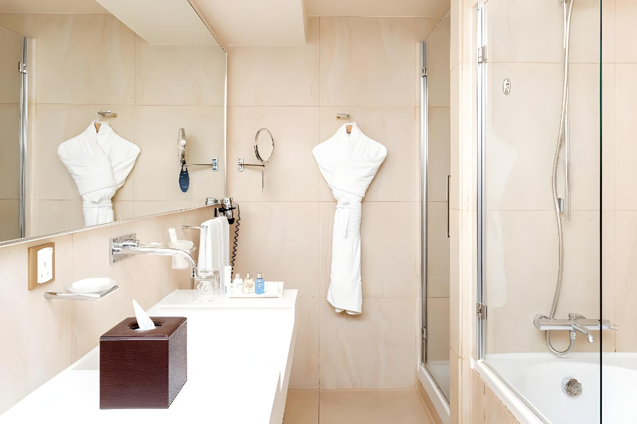 Radisson Blu Residence, Dubai Marina Superior Apartment - one bedroom 6